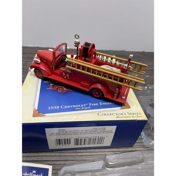 Hallmark Keepsake Ornament 1938 Chevrolet Fire Engine Truck Die Cast **READ** - Picture 9 of 13